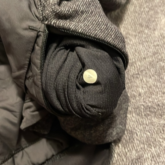 Lululemon Jacket ✨ - Picture 3 of 6